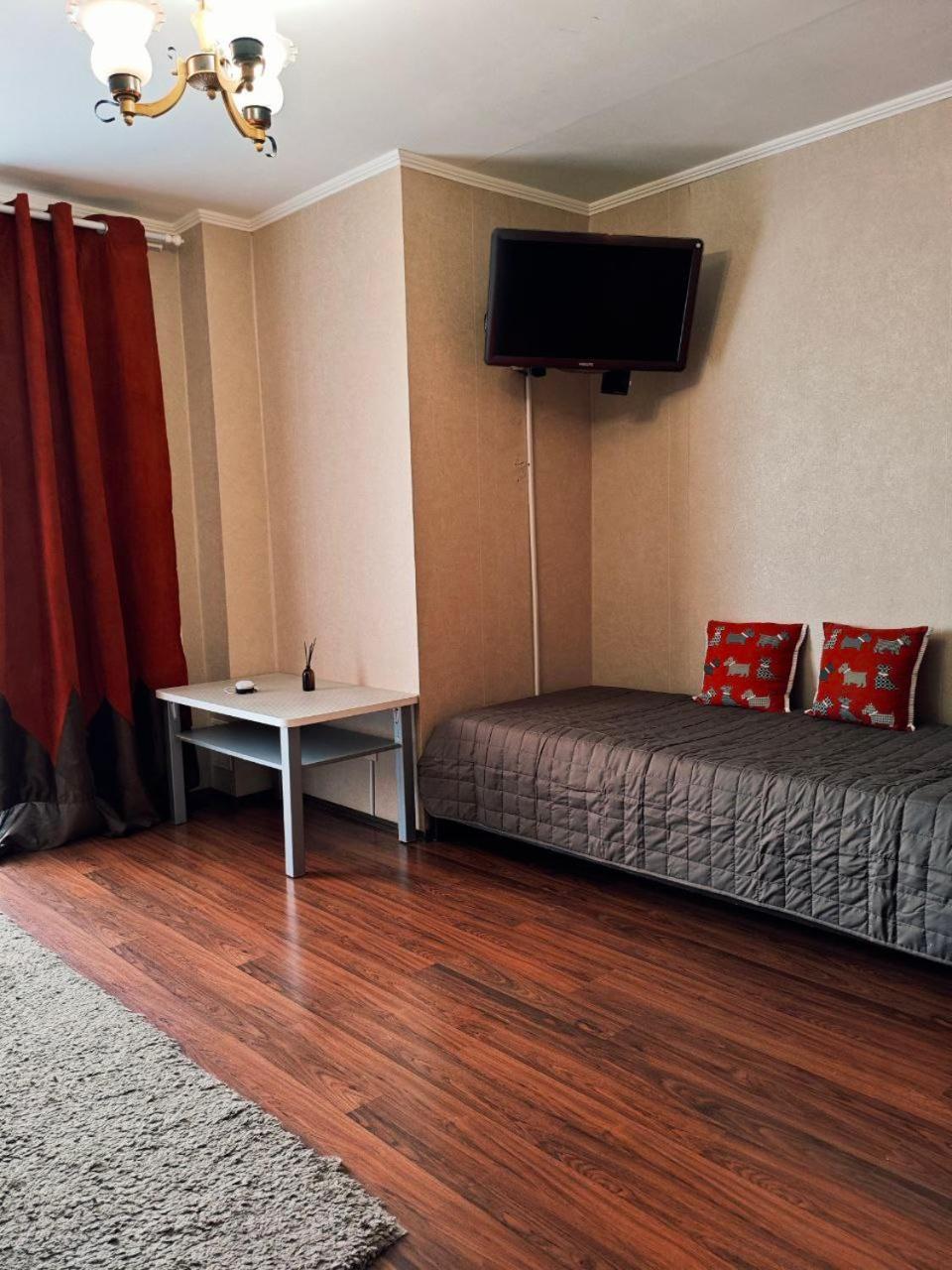 Spacious With Balcony *