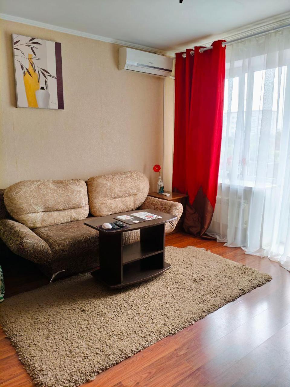 Spacious With Balcony Kremençuk